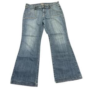 Old Navy women’s the Diva flare jeans w patch pocket, Size 16